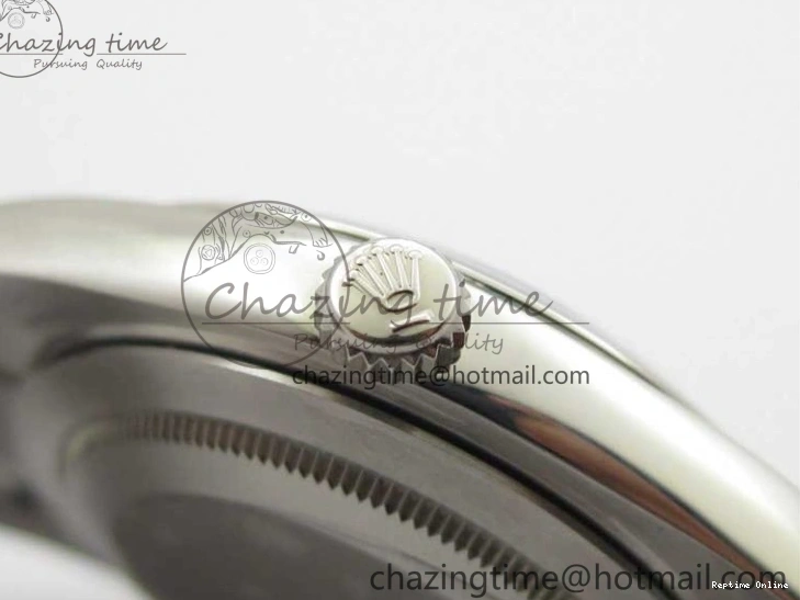 1226 Casual Oyster Perpetual 41mm 124300 EWF Best Edition Red Dial on SS Bracelet A 2856